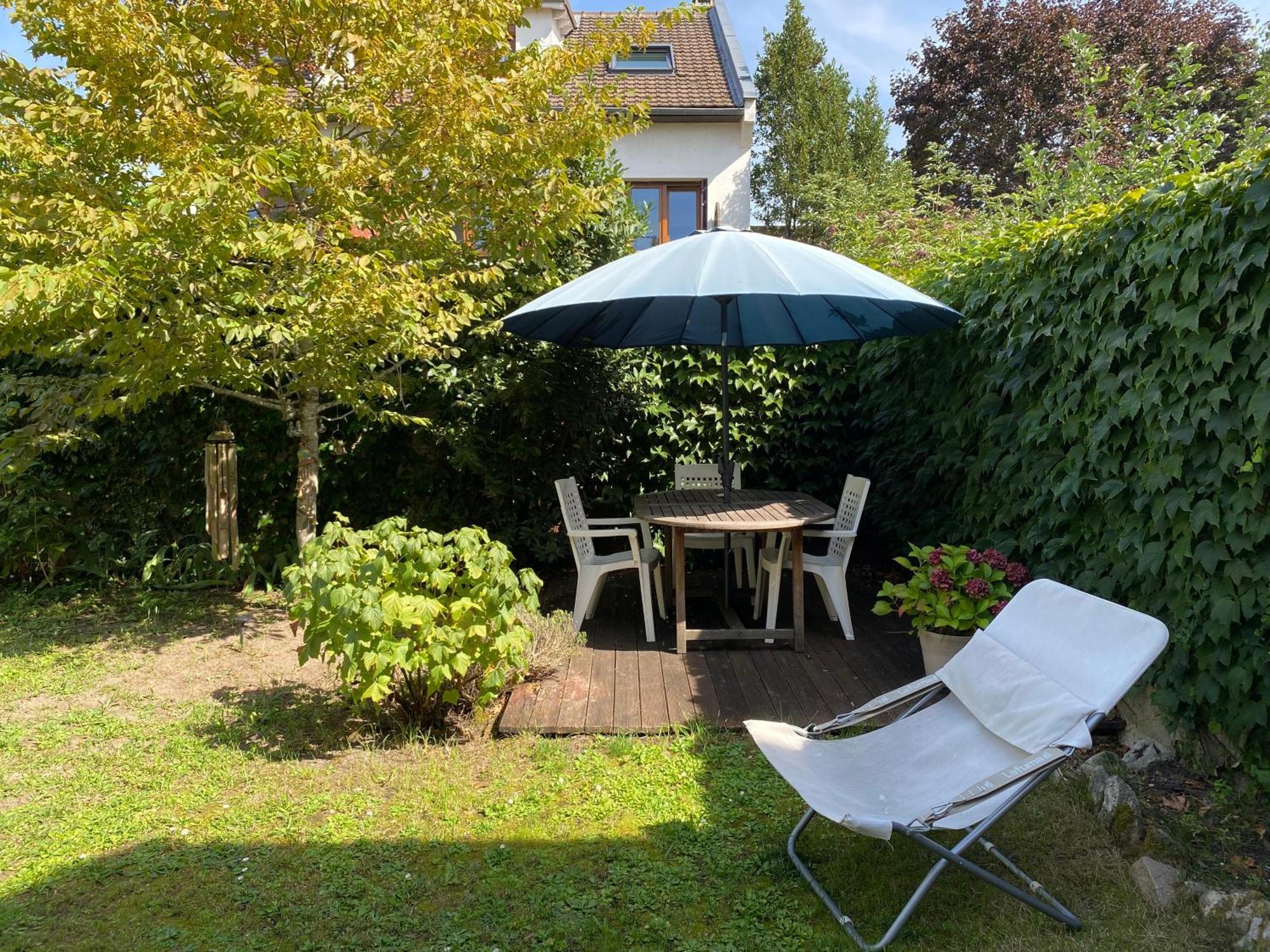 Chambre En Duplex, Entree Autonome, Sdb Privative Taverny Εξωτερικό φωτογραφία